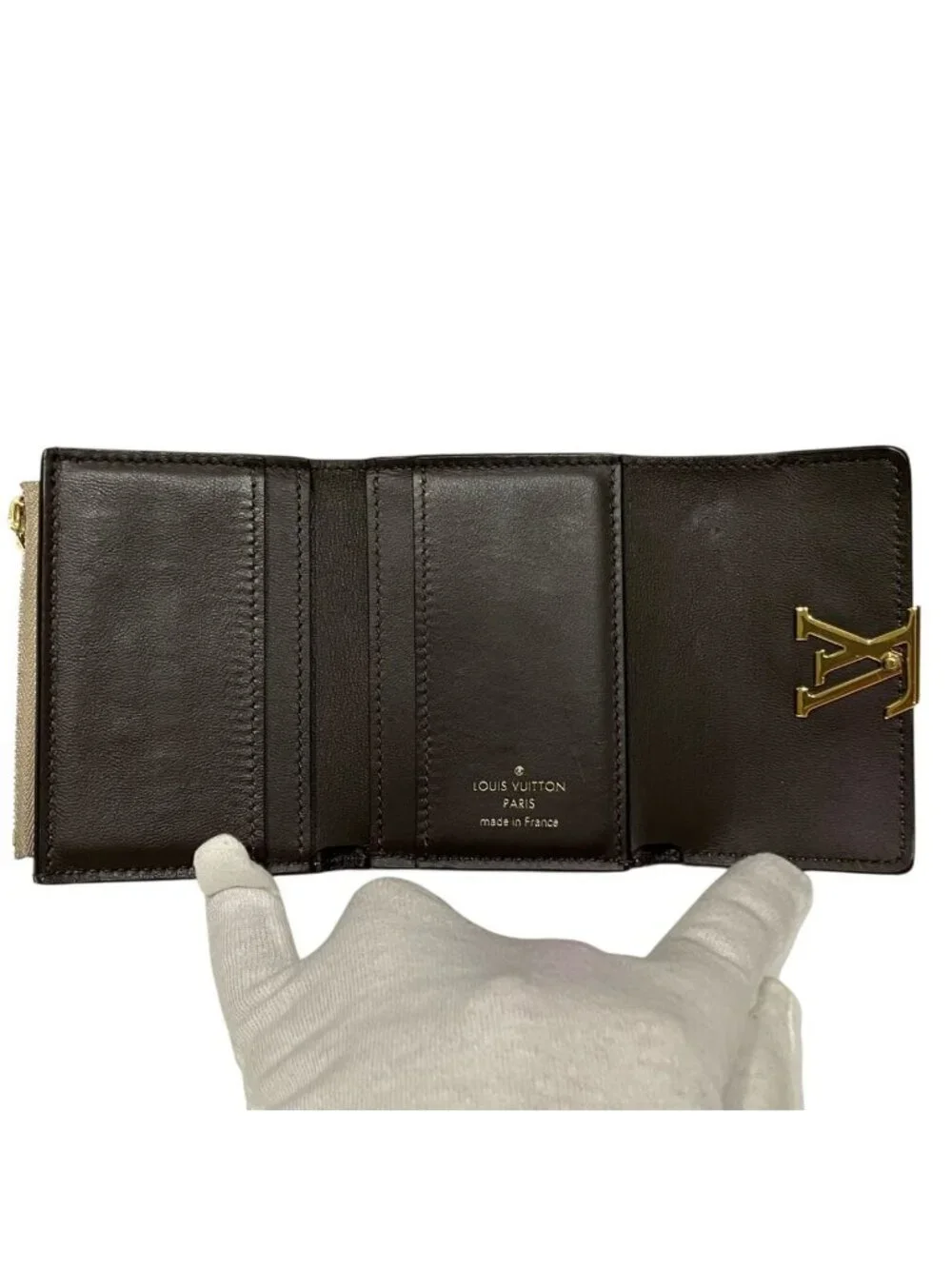 Louis Vuitton Portefeuille Capucines XS Trifold Wallet Taurillon Leather